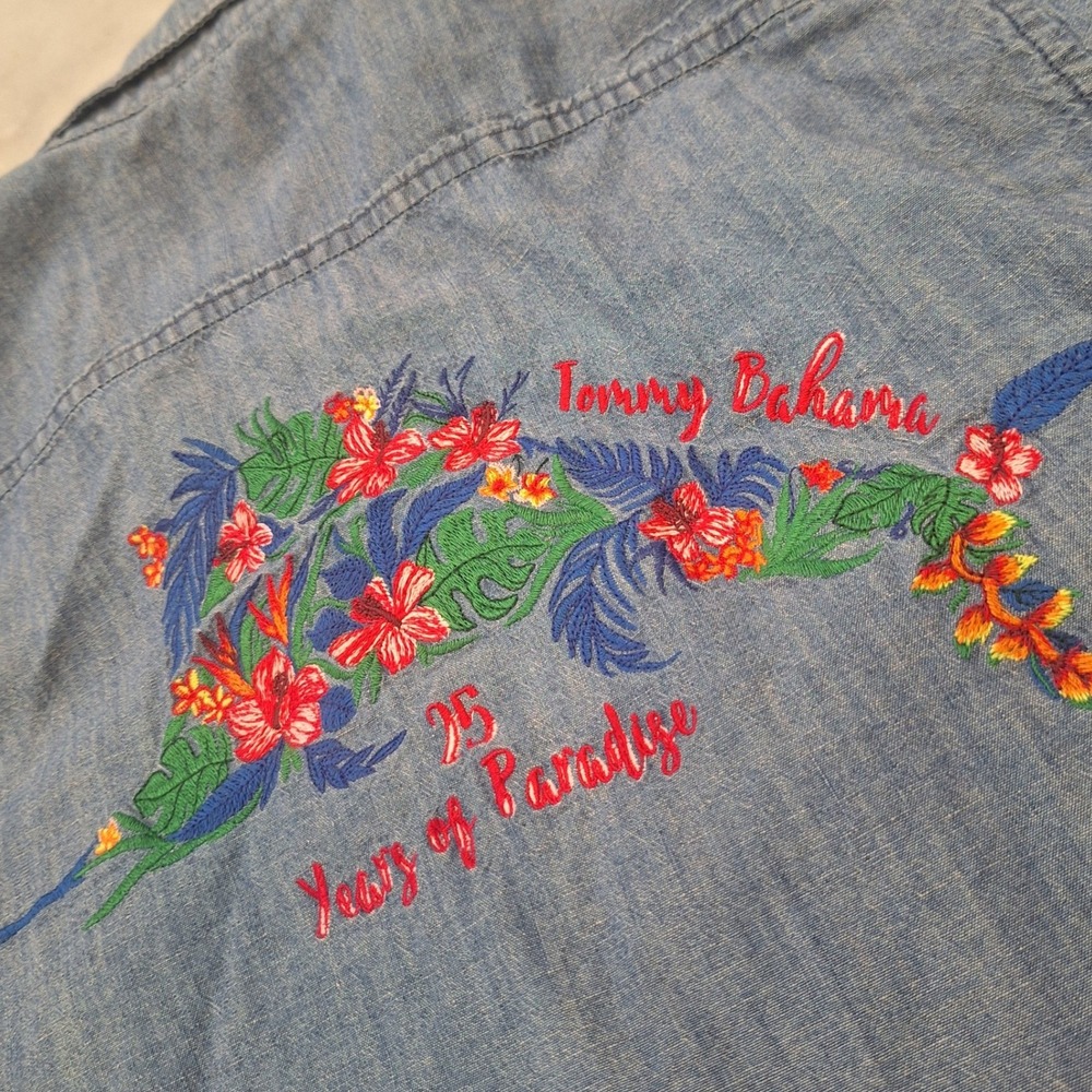 Tommy Bahama Linen Mix Chambray Shirt Sz XS 25 Years Of Paradise FloralEmbroider